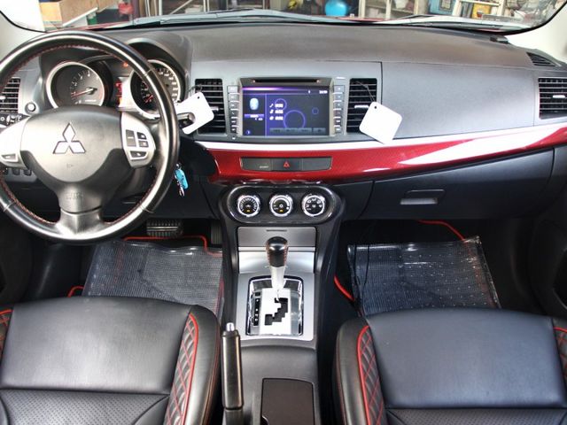 ✔️3安 ✔️io版 ✔️限量500台 ✔️天窗 ✔️倒車顯影 ✔️定速  ✔️ISOFIX  第6張相片