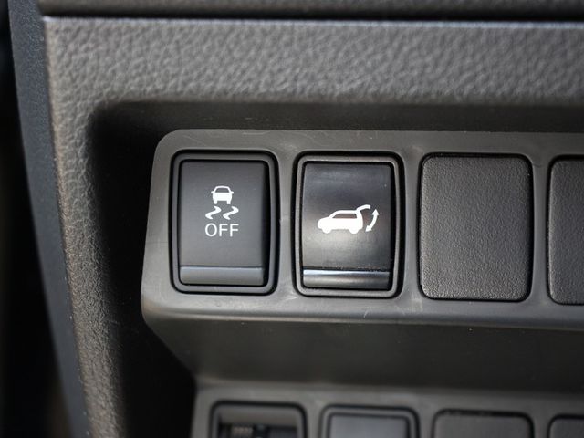 ✔️升級電尾門 ✔️升級光感應頭燈✔️電折 ✔️導航 ✔️倒車顯影 ✔️ISOFIX  第16張相片