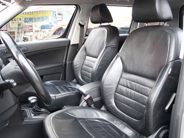 ✔️一手車 ✔️6安 ✔️皮椅 ✔️倒車顯影 ✔️胎壓監控 ✔️ISOFIX  第6張相片