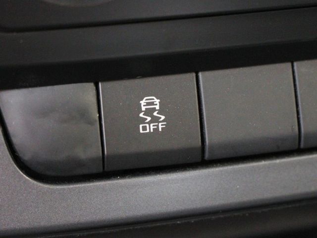 ✔️一手車 ✔️6安 ✔️皮椅 ✔️倒車顯影 ✔️胎壓監控 ✔️ISOFIX  第14張相片