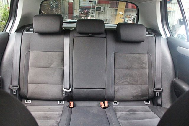 ✔️雙增壓 ✔️安卓機 ✔️定速 ✔️感應頭燈 ✔️感應雨刷 ✔️ISOFIX ✔️只跑12萬  第11張相片
