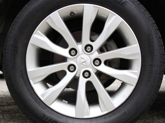 ✔️旗艦型 ✔️數位儀表 ✔️定速 ✔️後出風口 ✔️車頂架 ✔️導航  第7張相片