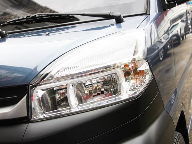 ✔️2安 ✔️定速✔️後座出風口 ✔️前後行車紀錄器 ✔️盲點 ✔️抬頭顯示器  ✔️只跑5千  第5張相片