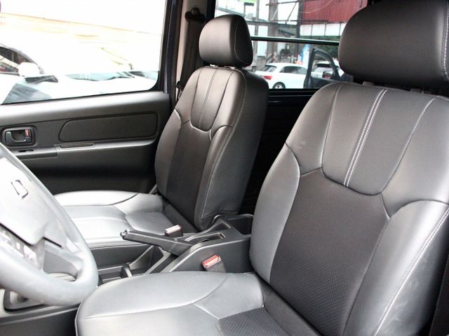 ✔️2安 ✔️定速✔️後座出風口 ✔️前後行車紀錄器 ✔️盲點 ✔️抬頭顯示器  ✔️只跑5千  第8張相片