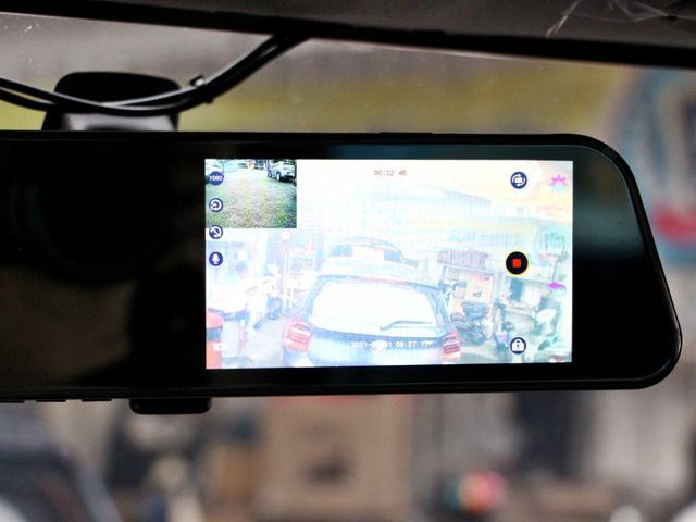 ✔️2安 ✔️定速✔️後座出風口 ✔️前後行車紀錄器 ✔️盲點 ✔️抬頭顯示器  ✔️只跑5千  第12張相片