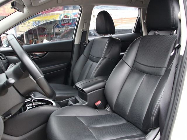 ✔️6安 ✔️ACC ✔️電尾門 ✔️環景 ✔️IKEY ✔️後出風口 ✔️定速✔️LED頭燈  ✔️跑10萬  第6張相片