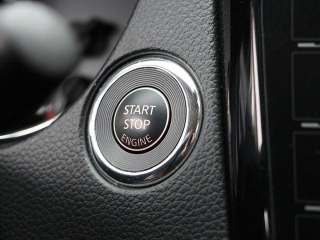 ✔️6安 ✔️ACC ✔️電尾門 ✔️環景 ✔️IKEY ✔️後出風口 ✔️定速✔️LED頭燈  ✔️跑10萬  第11張相片