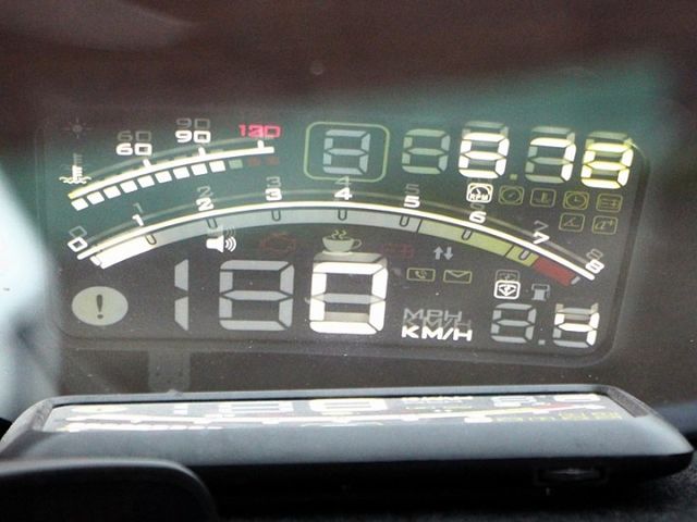 ✔️2安✔️io運動版✔️燻黑大燈✔️影音✔️倒車顯影✔️抬頭顯示器✔️跑31萬  第17張相片