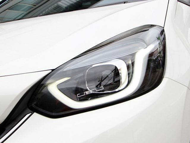 ✔️7安✔️HEV油電✔️BRAKE HOLD 煞車鎖定✔️Apple Android Auto✔️跑4萬  第5張相片