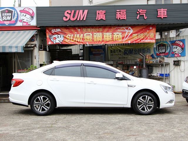 ✔️6安✔️定速✔️天窗✔️恆溫✔️ 安卓機✔️尾翼✔️電折✔️電子手煞車✔️TCS✔️跑10萬  第4張相片