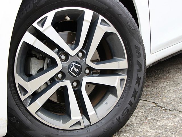 ✔️6安✔️定速✔️天窗✔️恆溫✔️ 安卓機✔️尾翼✔️電折✔️電子手煞車✔️TCS✔️跑10萬  第7張相片