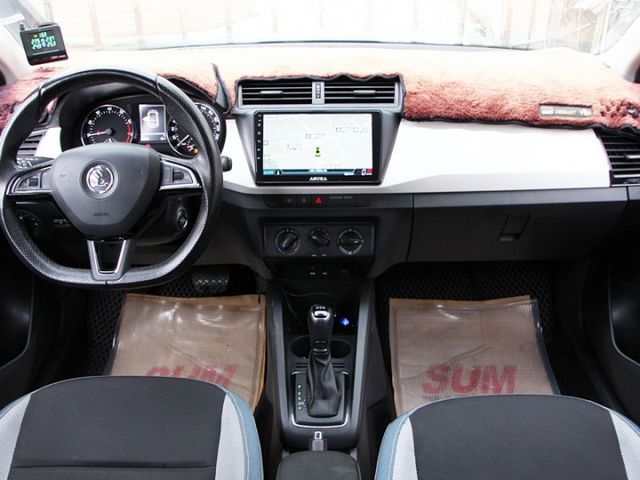 ✔️6安 ✔️IKEY ✔️安卓機 ✔️定速 ✔️改鋁圈 ✔️isofix ✔️TCS ✔️跑9萬  第8張相片