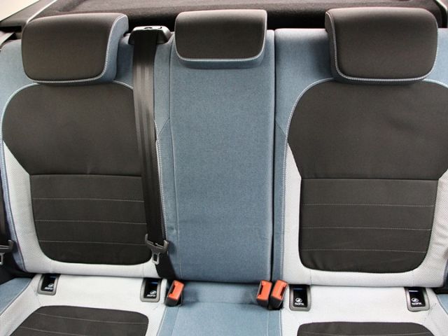 ✔️6安 ✔️IKEY ✔️安卓機 ✔️定速 ✔️改鋁圈 ✔️isofix ✔️TCS ✔️跑9萬  第11張相片