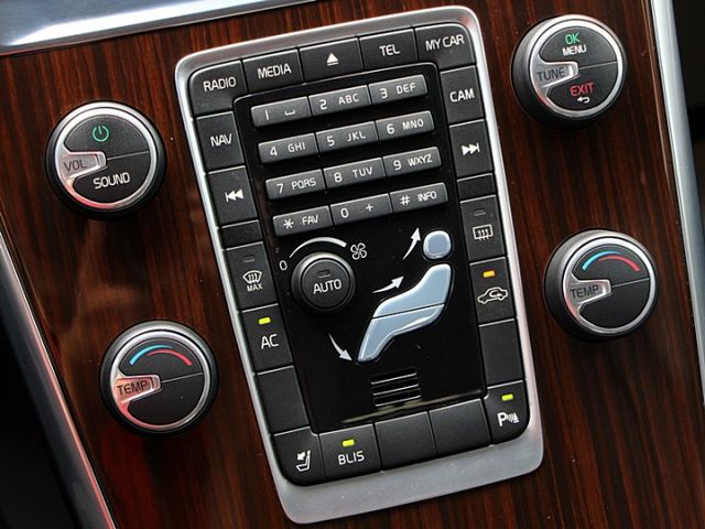 ✔️6安✔️定速✔️倒車顯影✔️電動椅✔️電動尾門✔️HID頭燈✔️原廠保養✔️TCS✔️跑13萬  第18張相片