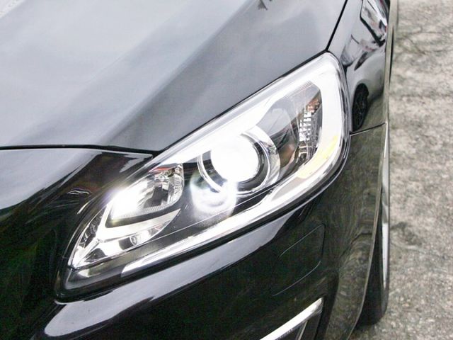 ✔️6安 ✔️快撥 ✔️定速 ✔️導航 ✔️HID頭燈 ✔️雙電動椅 ✔️跑8萬  第5張相片