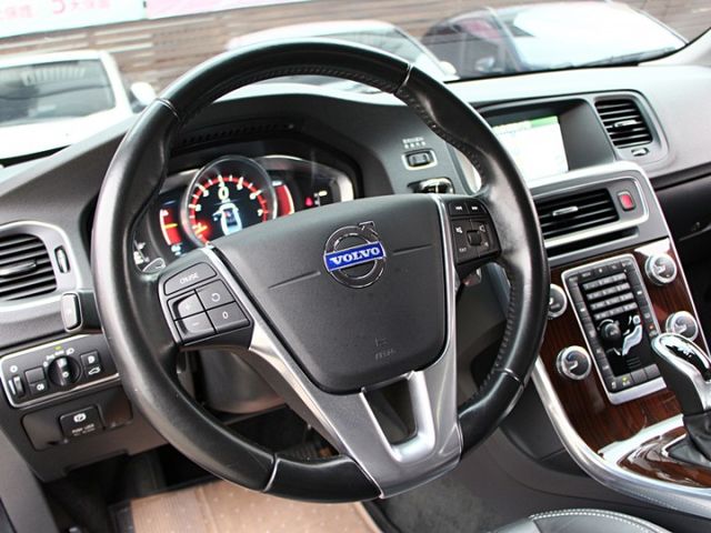 ✔️6安 ✔️快撥 ✔️定速 ✔️導航 ✔️HID頭燈 ✔️雙電動椅 ✔️跑8萬  第12張相片