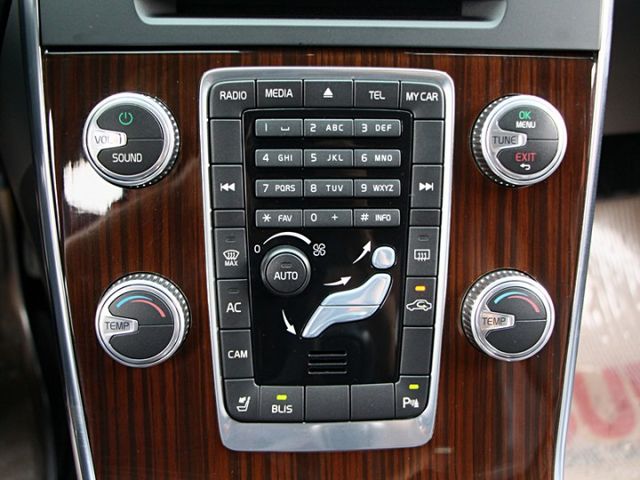 ✔️6安 ✔️快撥 ✔️定速 ✔️導航 ✔️HID頭燈 ✔️雙電動椅 ✔️跑8萬  第18張相片