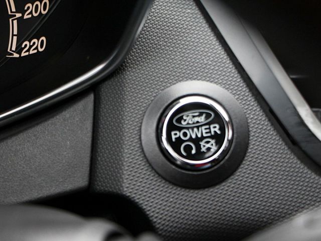 ✔️6安✔️抬頭顯示器✔️快控✔️影音✔️✔️恆溫✔️倒車顯影✔️跑10萬  第12張相片