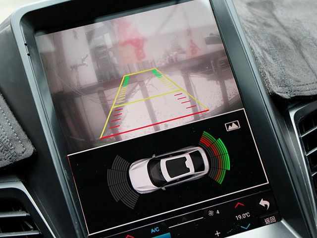 ✔️6安✔️抬頭顯示器✔️快控✔️影音✔️✔️恆溫✔️倒車顯影✔️跑10萬  第16張相片