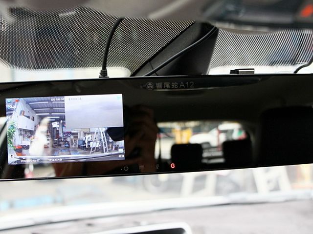 ✔️6安✔️抬頭顯示器✔️快控✔️影音✔️✔️恆溫✔️倒車顯影✔️跑10萬  第17張相片