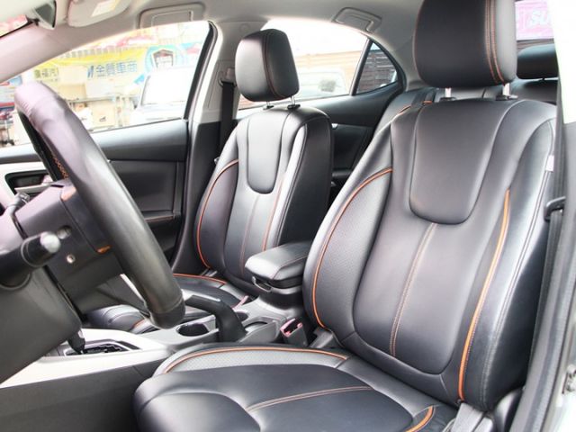 ✔️6安 ✔️IKEY ✔️數位儀表 ✔️尾翼 ✔️改閥門排氣管 ✔️影音 ✔️跑9萬  第9張相片