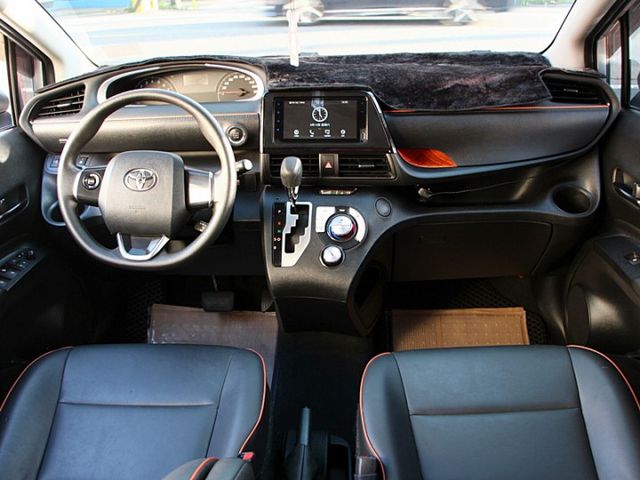 ✔️4安 ✔️快撥 ✔️定速 ✔️盲點✔️顯影 ✔️IKEY✔️單電滑門 ✔️跑12萬9  第8張相片