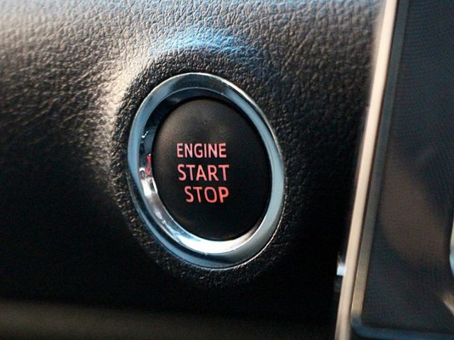 ✔️4安 ✔️快撥 ✔️定速 ✔️盲點✔️顯影 ✔️IKEY✔️單電滑門 ✔️跑12萬9  第18張相片