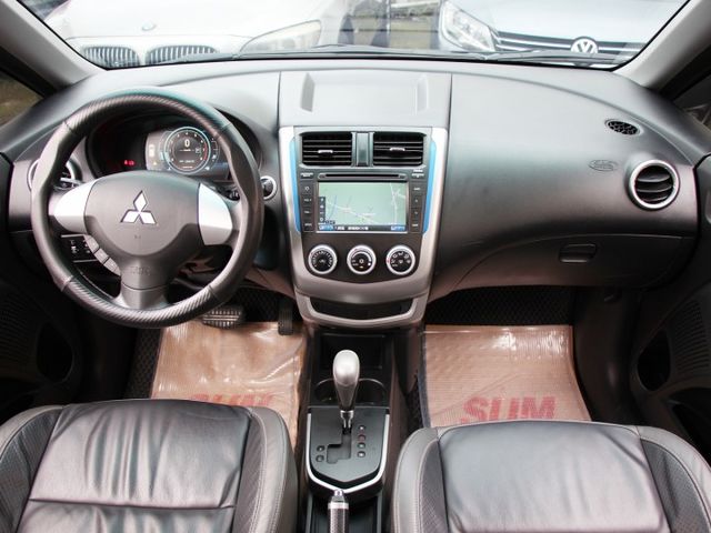 ✔️數位儀錶板 ✔️雙安 ✔️ikey ✔️倒車顯影 ✔️胎壓監控 ✔️ISOFIX  第5張相片