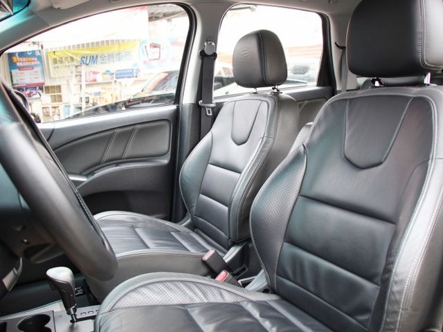 ✔️數位儀錶板 ✔️雙安 ✔️ikey ✔️倒車顯影 ✔️胎壓監控 ✔️ISOFIX  第6張相片