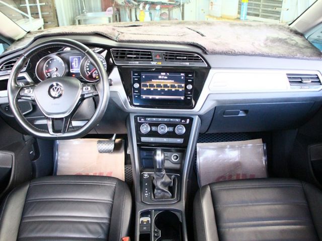✔️9安 ✔️IKEY ✔️CARPLAY ✔️3區控溫 ✔️電尾門 ✔️ACC ✔️跑10萬  第8張相片