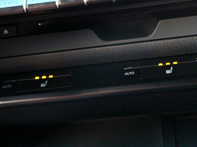 ✔️8安 ✔️IKEY ✔️CARPLAY ✔️分區控溫 ✔️電尾門 ✔️ACC ✔️跑12萬  第16張相片