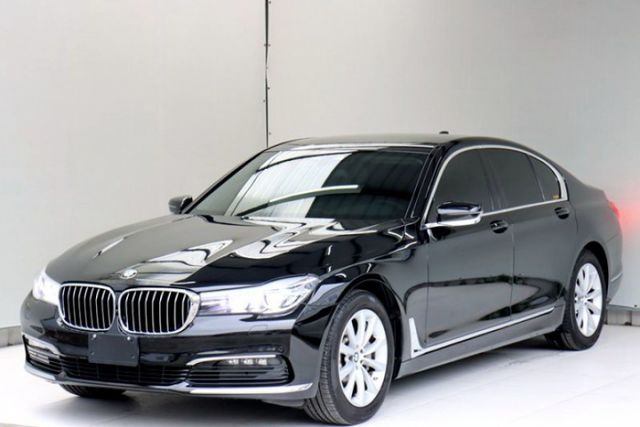 Bmw 寶馬7 Series 17年中古車的價格 Findcar 找車網