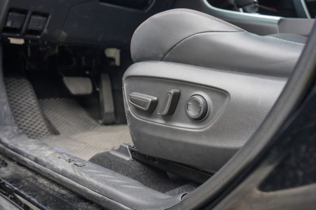 越野冒險版、4WD、環景系統、ACC跟車、車偏警示、全景天窗、電動腰靠  第10張相片
