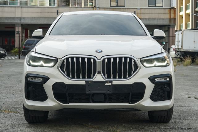 40i M Sport版3.0、渦輪增壓、全景天窗、電動尾門、環景系統、自動停車、ACC跟車、電動方向盤  第2張相片