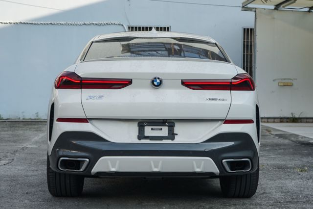 40i M Sport版3.0、渦輪增壓、全景天窗、電動尾門、環景系統、自動停車、ACC跟車、電動方向盤  第4張相片