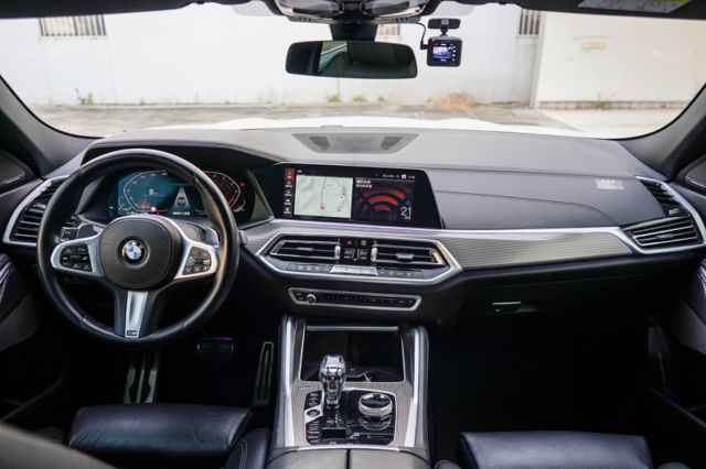 40i M Sport版3.0、渦輪增壓、全景天窗、電動尾門、環景系統、自動停車、ACC跟車、電動方向盤  第8張相片