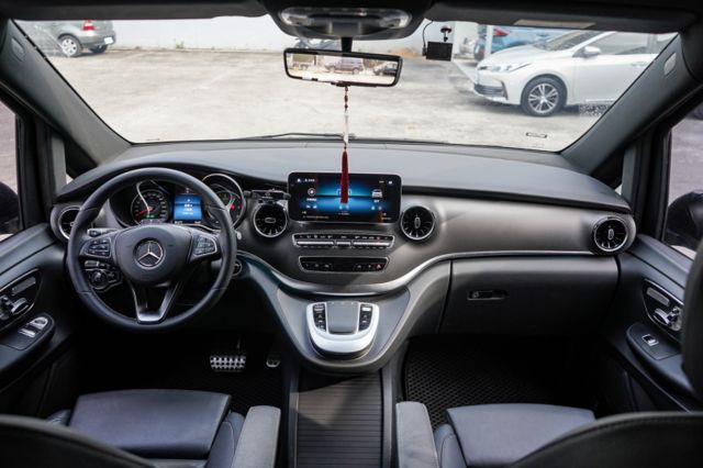 2024領牌、AMG、雙前電動電熱椅、23P、360環景、整備中  第7張相片