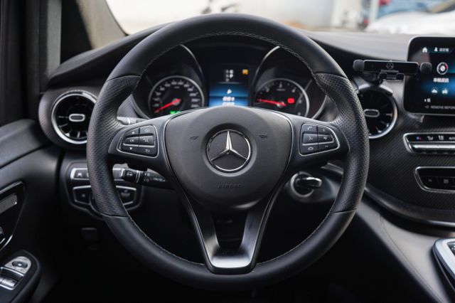 2024領牌、AMG、雙前電動電熱椅、23P、360環景、整備中  第8張相片