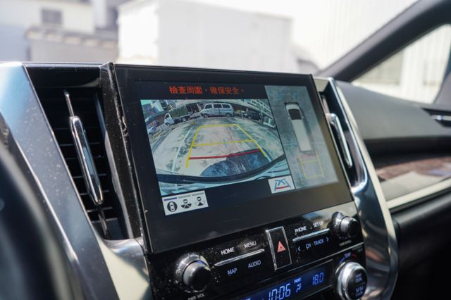 油電版2.5、里程僅跑5萬多、雙前冷熱椅、17揚、車偏、ACC跟車、環景、全景天窗、4WD  第14張相片
