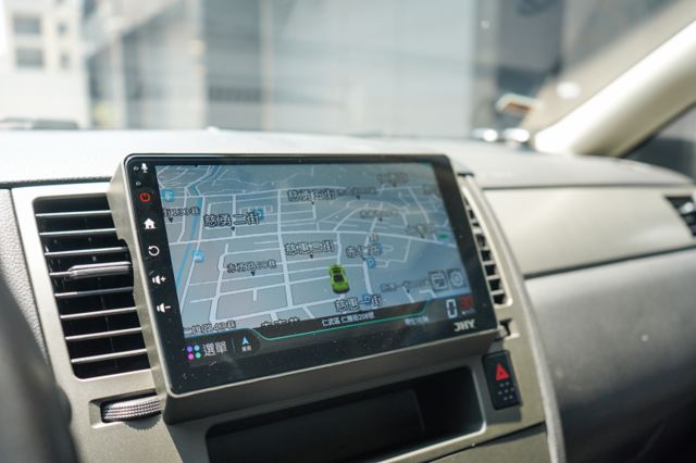 優質代步車1.6、里程僅跑8萬多、加裝安卓機、衛星導航、倒車顯影  第17張相片