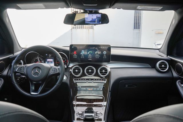 全景天窗、360環景、AMG摸門、4MATIC、盲點、電動尾門  第8張相片