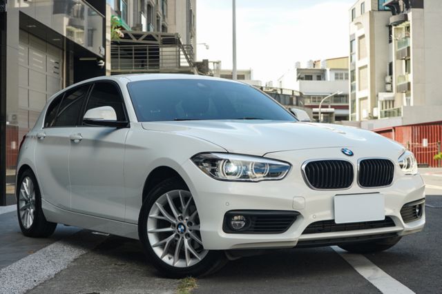 BMW入門掀背車、里程僅跑6萬多、渦輪增壓、衛星導航、倒車顯影、免KEY、電動座椅、認證中  第1張相片