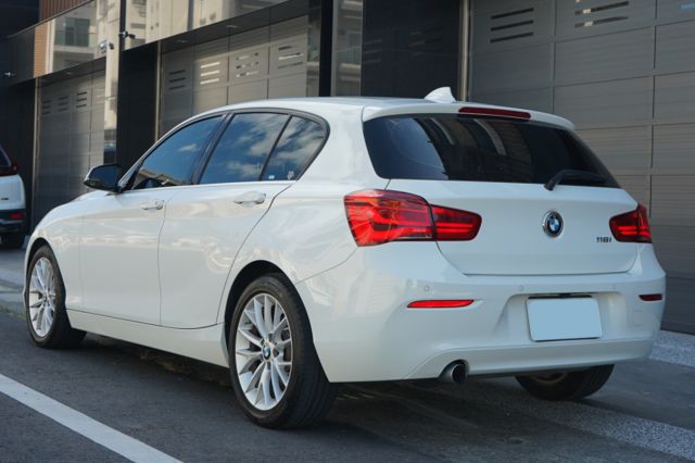 BMW入門掀背車、里程僅跑6萬多、渦輪增壓、衛星導航、倒車顯影、免KEY、電動座椅、認證中  第3張相片