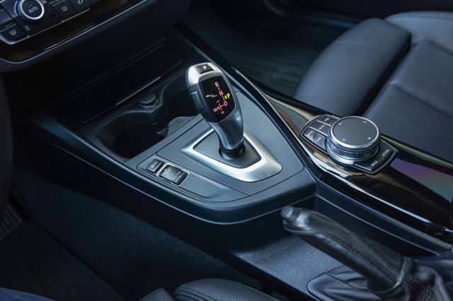 BMW入門掀背車、里程僅跑6萬多、渦輪增壓、衛星導航、倒車顯影、免KEY、電動座椅、認證中  第14張相片