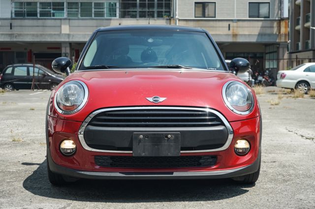 整備中、5-DOORS  第2張相片