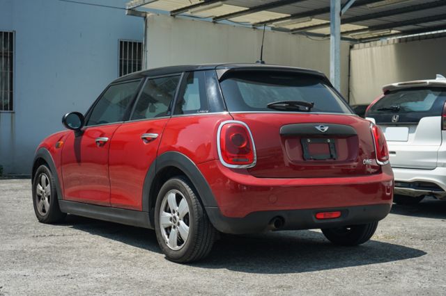 整備中、5-DOORS  第3張相片