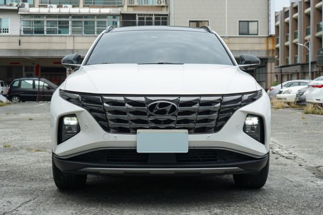 GLT-B 、全景天窗、電尾門、整備中  第2張相片