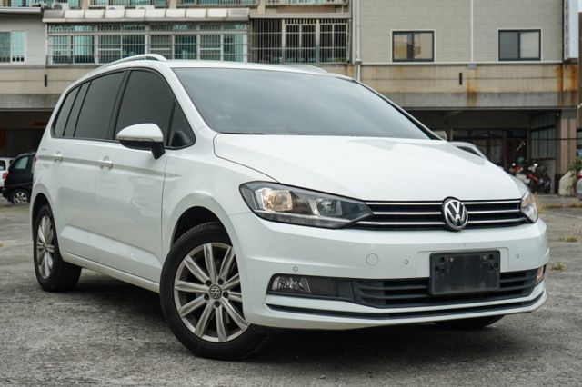 280 TSI CL 7人座、電動座椅、ACC跟車、、電動尾門、整備中  第1張相片