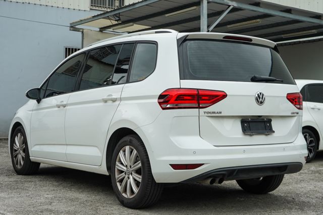 280 TSI CL 7人座、電動座椅、ACC跟車、、電動尾門、整備中  第3張相片