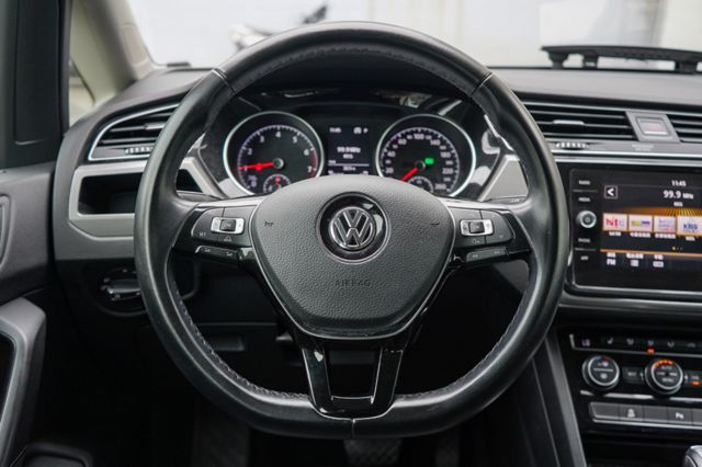 280 TSI CL 7人座、電動座椅、ACC跟車、、電動尾門、整備中  第8張相片